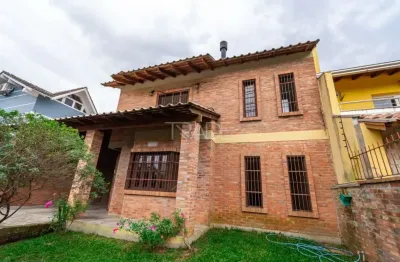 Casa com 3 quartos à venda na avenida tramandaí, 1152, ipanema, porto alegre por r$ 760.000