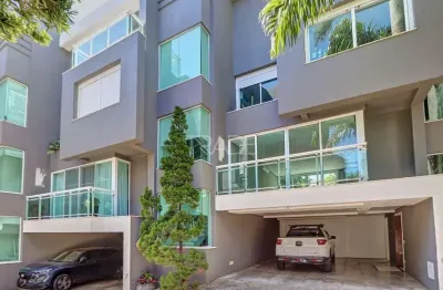 Casa em condomínio fechado com 3 quartos à venda na Praça José Assunção, 22, Vila Assunção, Porto Alegre por R$ 1.450.000