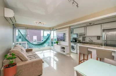 Apartamento com 2 quartos à venda na rua doutor barcelos, 615, tristeza, porto alegre por r$ 750.000