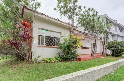Casa com 3 quartos à venda na rua chavantes, 334, vila assunção, porto alegre por r$ 980.000