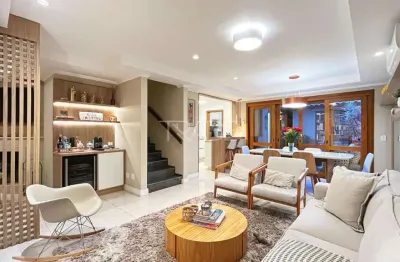 Casa em condomínio fechado com 3 quartos à venda na travessa pedra redonda, 450, jardim isabel, porto alegre por r$ 1.390.000