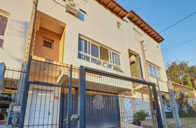 Casa com 3 quartos à venda na rua delfina da cunha, 104, camaquã, porto alegre por r$ 569.000