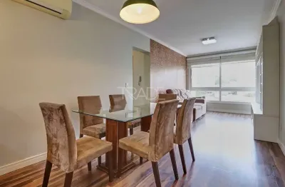 Apartamento com 2 quartos à venda na rua folha da tarde, 124, cristal, porto alegre por r$ 550.000