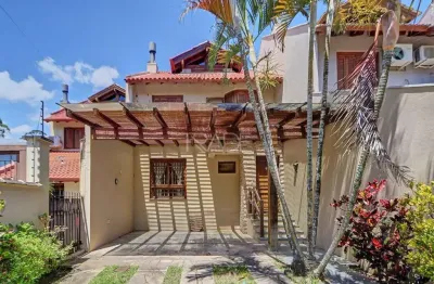 Casa com 3 quartos à venda na Rua Engenheiro Renato Costa Leite, 335, Ipanema, Porto Alegre por R$ 850.000