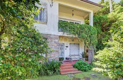 Casa com 3 quartos à venda na travessa pedra redonda, 548, jardim isabel, porto alegre por r$ 1.400.000