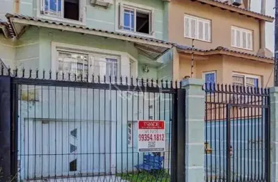 Casa com 3 quartos à venda na rua doutor castro de menezes, 1053, tristeza, porto alegre por r$ 580.000