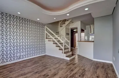 Casa em condomínio fechado com 2 quartos à venda na Avenida da Cavalhada, 5075, Cavalhada, Porto Alegre por R$ 410.000