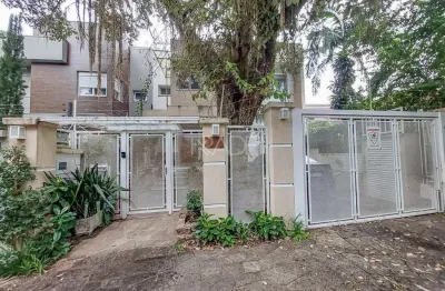 Casa com 4 quartos à venda na Rua Goitacaz, 333, Vila Assunção, Porto Alegre por R$ 1.690.000