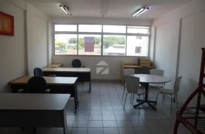 Excelente sala comercial à venda no centro da cidade de campinas.