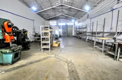Galpão à venda com 270 m², 4 vagas em jardim do trevo, campinas