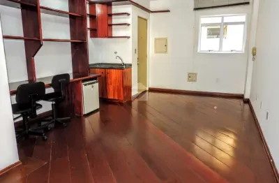 Sala comercial para alugar na Rua Antônio Cezarino, Cambuí, Campinas