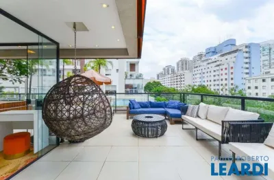 Apartamento com 2 quartos à venda na Aclimação, São Paulo 