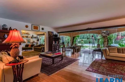 Casa com 4 quartos à venda na Cidade Jardim, São Paulo 