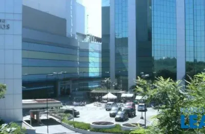 Sala comercial para alugar na Vila Olímpia, São Paulo 