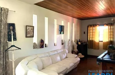 Casa com 6 quartos para alugar no Alto da Boa Vista, São Paulo 