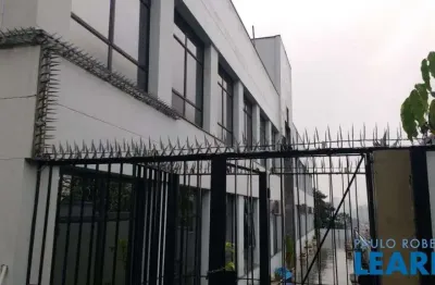 Casa comercial para alugar no Real Parque, São Paulo 