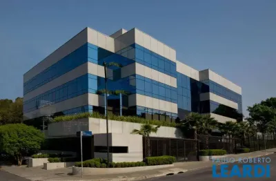 Casa comercial para alugar no Real Parque, São Paulo 
