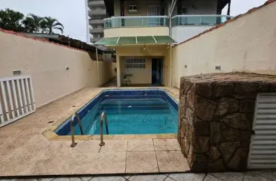 Casa com 3 quartos à venda na tupi, praia grande  por r$ 800.000