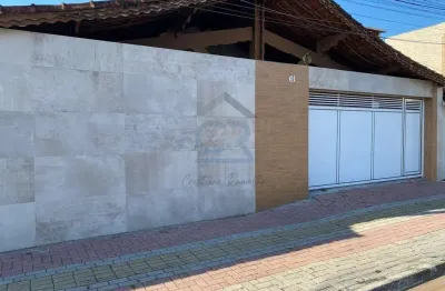 Casa com 3 quartos à venda na Vila Antártica, Praia Grande  por R$ 650.000