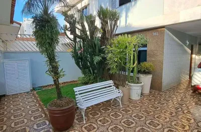 Sobrado na mooca com 03 dorms. amplo quintal espaço gourmet e ótima localização