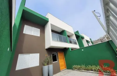 Sobrado novo com 04 dormitórios (01 suíte), a poucos metros da praia morro do cristo em guaratuba pr