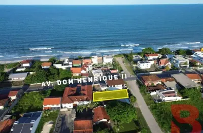 Ótimo terreno medindo 360,00m2 apenas 100mtrs da praia limpo nível da rua