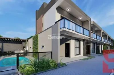 Sobrado próximo ao mar, com pagamento facilitado durante a obra;