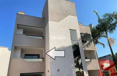 Oportunidade de apartamento com 02 quartos (01 suíte) apenas 100 metros da praia