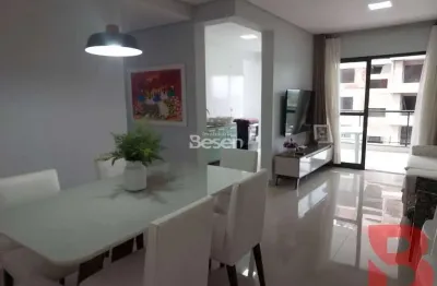 Ótimo apartamento no residencial nápoles com vista para o mar