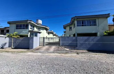 Casa com 3 quartos à venda na Rua 561 São João Maria Vianney, 524, Cambijú, Itapoá