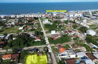 Sobrado a 300 metros do mar, com privacidade, conforto e bom acabamento