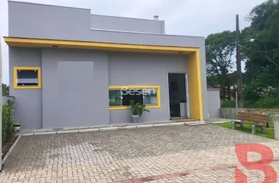 Sala comercial com sobrado residencial com área de 240,00m2, localizado na avenida zilda arns, baln. paese em itapoá sc