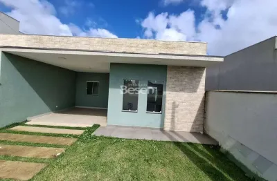 Oportunidade de casa bem localizada com 73.80 m², 02 quartos, espaço de terreno.