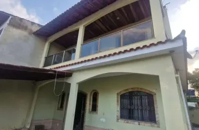 Casa espaçosa a venda com 150 m² e quintal amplo no Rio da Prata de Campo Grande, Rio de Janeiro-RJ