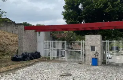 Terreno em Condomínio, próximo a Estrada da Caroba em Campo Grande, Rio de Janeiro/RJ