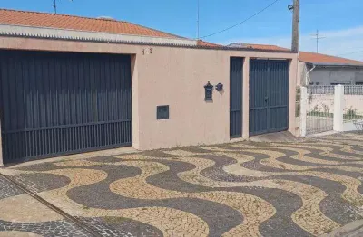 Casa à venda em Campinas, Jardim Leonor, com 2 quartos, com 250 m²