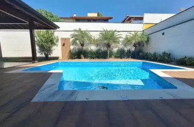 Casa à venda em Valinhos, Santa Cruz, com 3 suítes, com 270 m², Terras dos Caribe