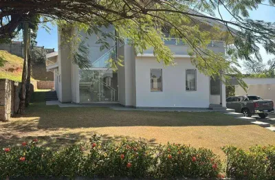 Casa à venda em Vinhedo, Monte Alegre, com 3 suítes, com 260 m², Condomínio Terras de Santa Teresa
