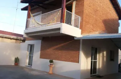 Casa à venda em Paulínia, Jardim Vista Alegre, com 3 suítes, com 180 m²