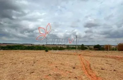 Sítio com mina de água na região da pousada da esperança 2, bauru-sp