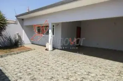 Jardim gaivota - casa com piscina, churrasqueira e 3 dorms, próx. ao confiança castelo!