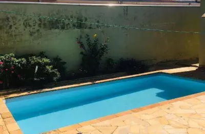Casa com 3 dormitórios para alugar, 220 m² por R$ 3.200,00/mês - Parque Alto Sumaré - Bauru/SP