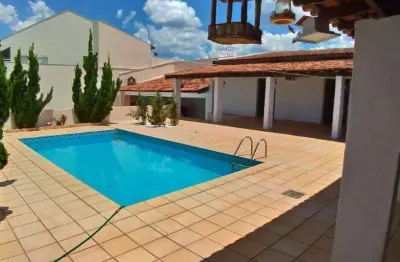 Casa com 3 quartos à venda na Vila Cardia, Bauru 