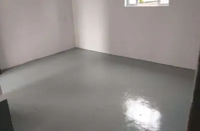 Kitnet / stúdio para alugar na rua doutor emílio ribas, vila mathias, santos, 30 m2 por r$ 700
