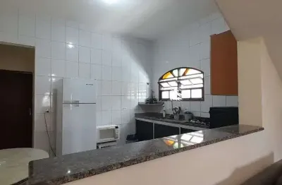 Casa com 3 quartos à venda na rua silviria de souza mello, balneário itaguaí, mongaguá, 125 m2 por r$ 360.000