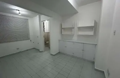 Sala comercial com 2 salas para alugar na avenida ana costa, gonzaga, santos, 25 m2 por r$ 2.200