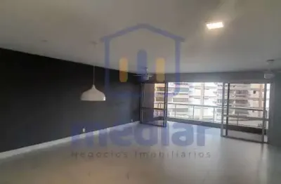 Apartamento à venda na Avenida Marechal Deodoro da Fonseca, Centro, Guarujá