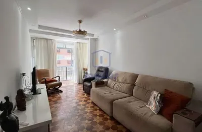 Apartamento 115 m², 3 dormitórios com 1 suíte, a poucos metros da Praia de Aparecida.
