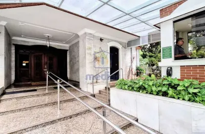 Apartamento com 133 m², confortável com varanda na Ponta da Praia !