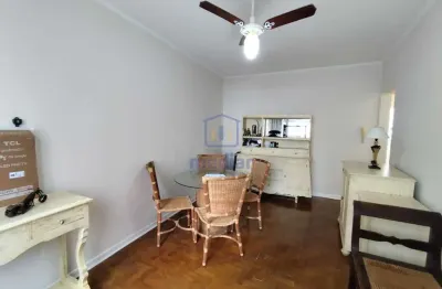 Apartamento para locação de 1 dormitório no Gonzaga, próximo ao Shopping Balneário.